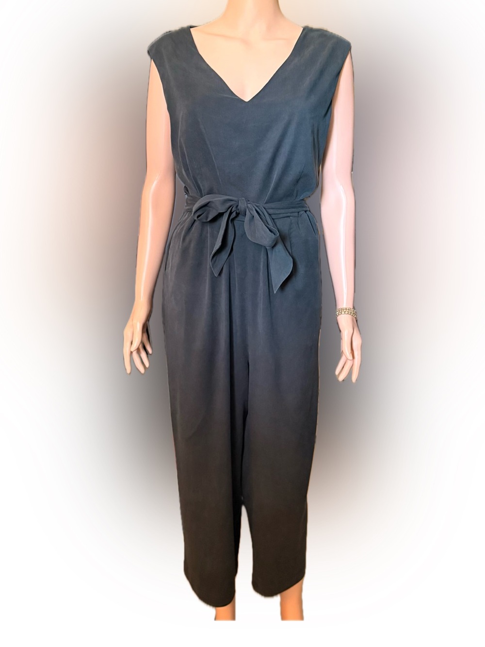 Nicole Miller Black Wide-Leg Black Tie-Waist Jumpsuit. Sz 8